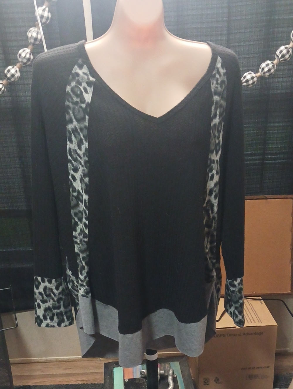 Umgee Long Sleeve Leopard Print Top